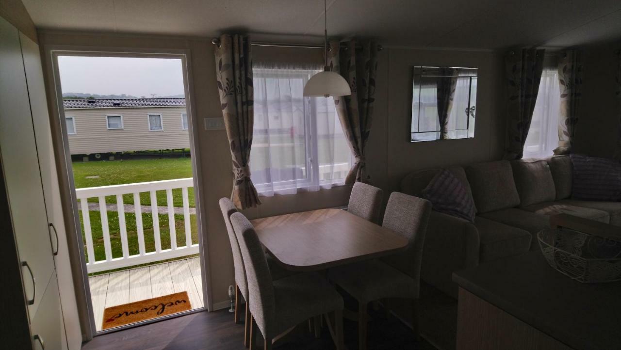 Bude Caravan Caromax - Families And Couples Only Екстер'єр фото